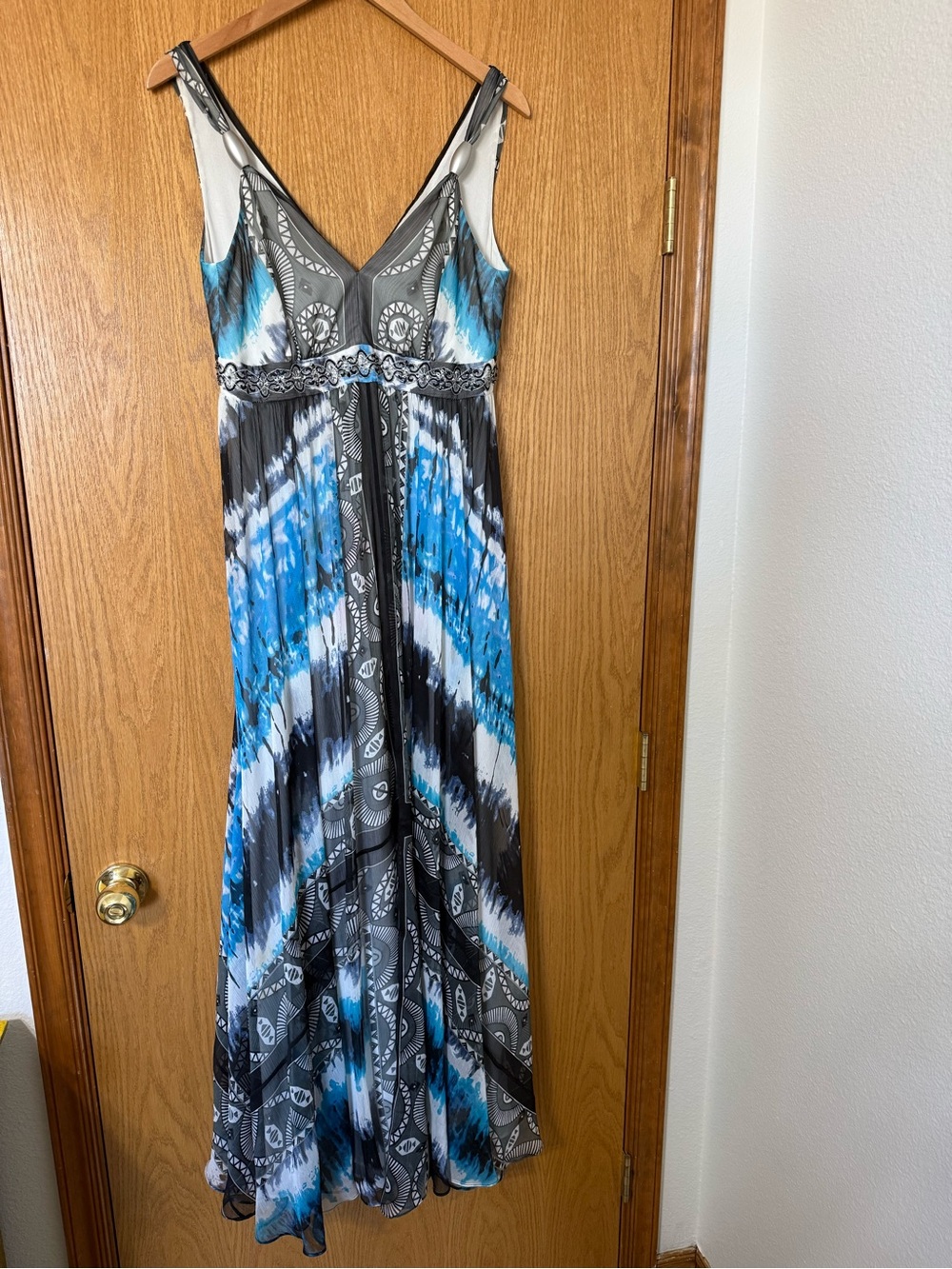 WHBM Maxi Dress Flowy Chiffon Beaded Blue & Black Geometric Print Women’s Size 6